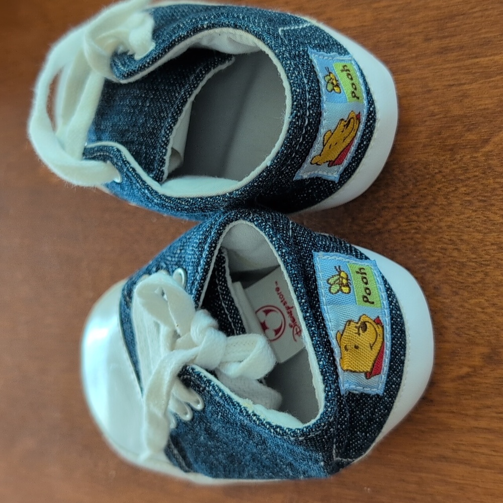 Disney Pooh Baby Sneakers - Denim and White